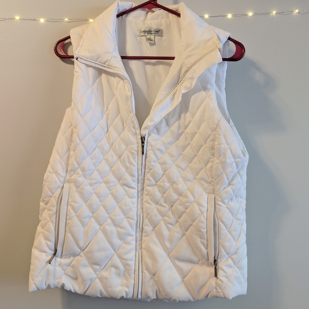 White vest